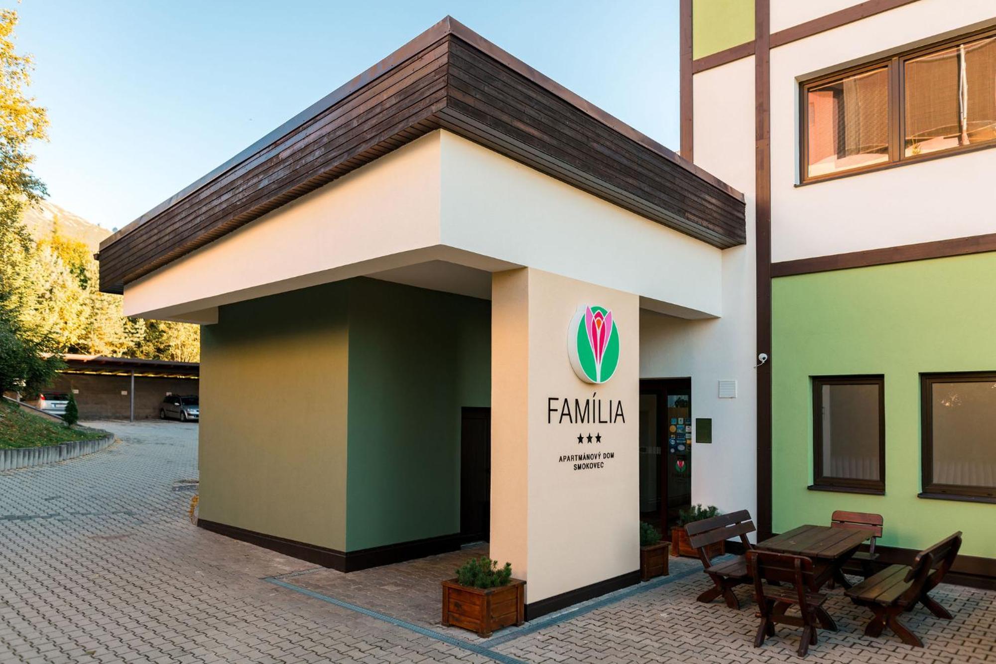 Apartmanovy Dom Familia Smokovec Vysoké Tatry Esterno foto