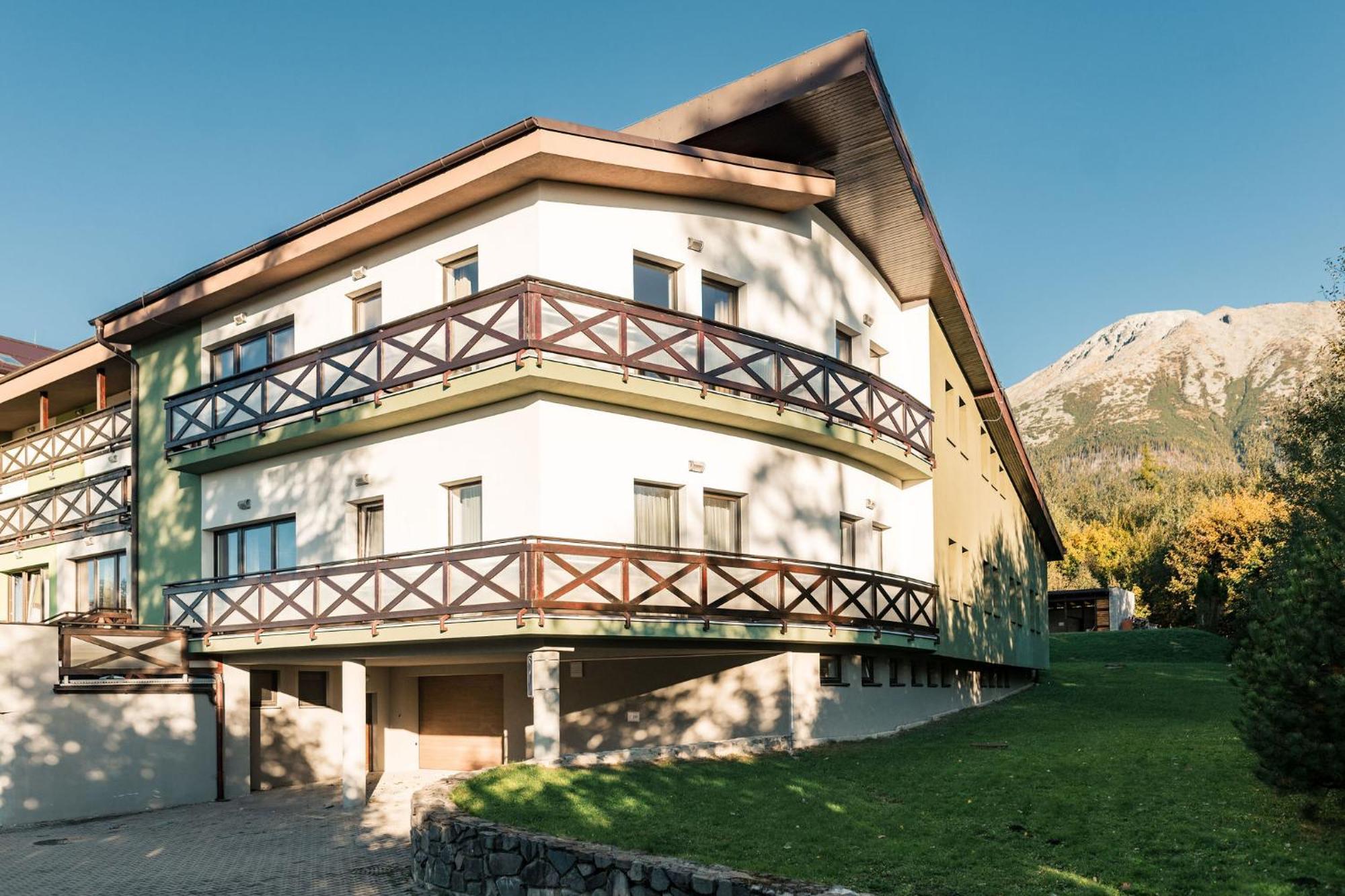 Apartmanovy Dom Familia Smokovec Vysoké Tatry Esterno foto