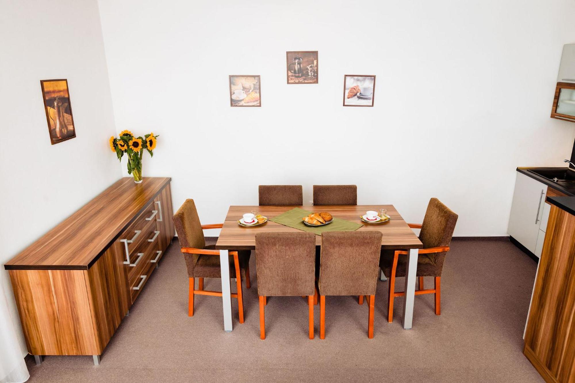 Apartmanovy Dom Familia Smokovec Vysoké Tatry Esterno foto